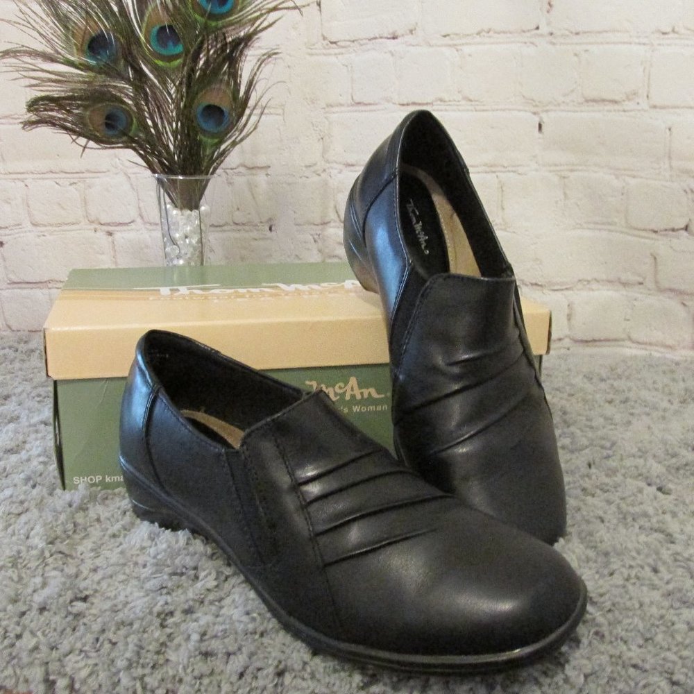 Thom McAn "Deidre" Loafer 9M